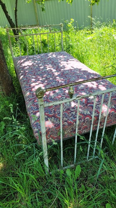 Металеве ліжко 195х90( розбирається)