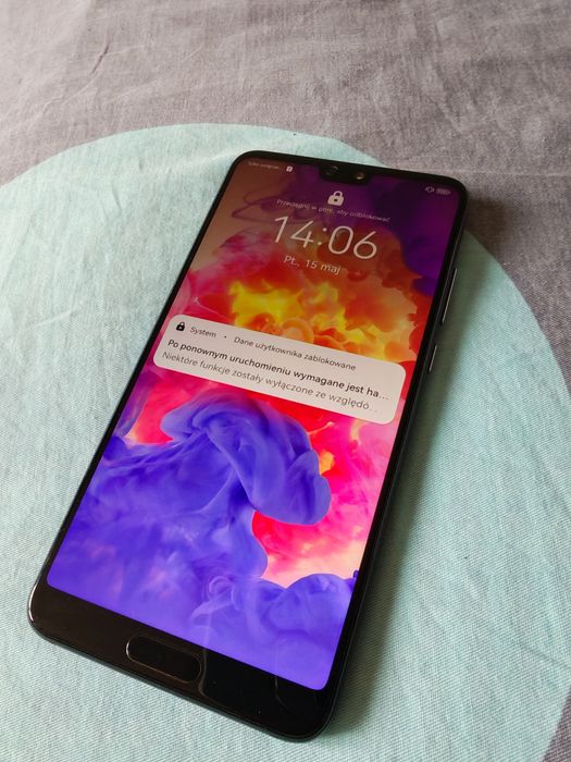 Smartfon Huawei P20