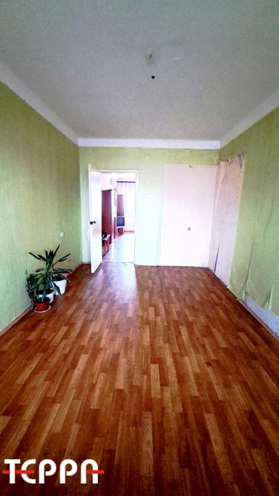 Продаж 3-кімнатної квартир на Пісках вул. Нагнибіди