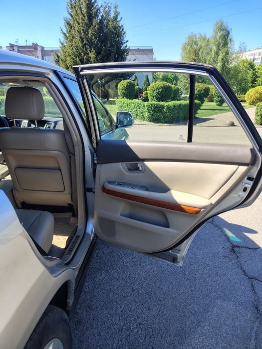 Продам Лексус 330
