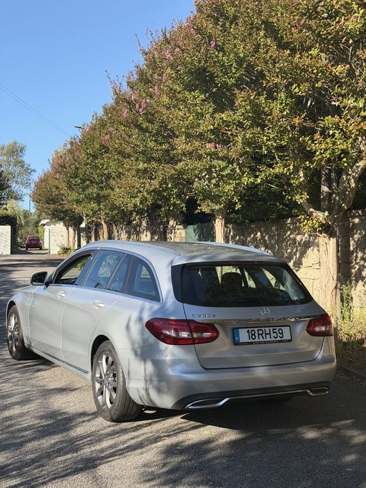 Mercedes-Benz C 200 Diesel Automática | nacional 2016 | 215.000 km — photo 2