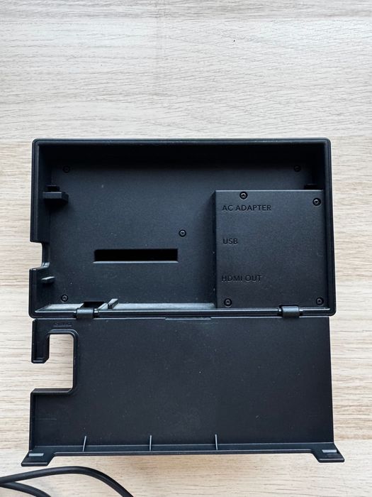 Nintendo Switch + Повний комплект + 2 гри в подарунок