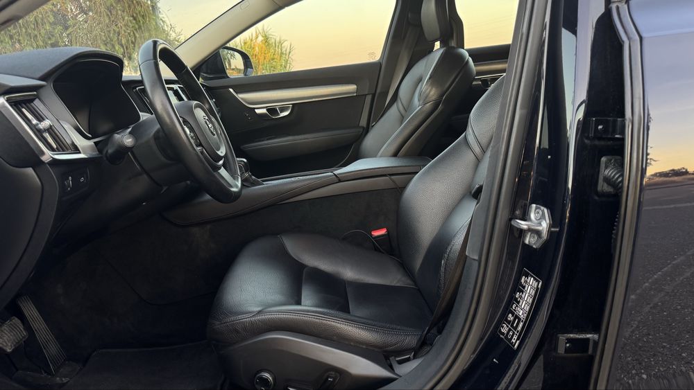 Volvo V90 D4 2.0D 190Cv Momentum Plus GearTronic