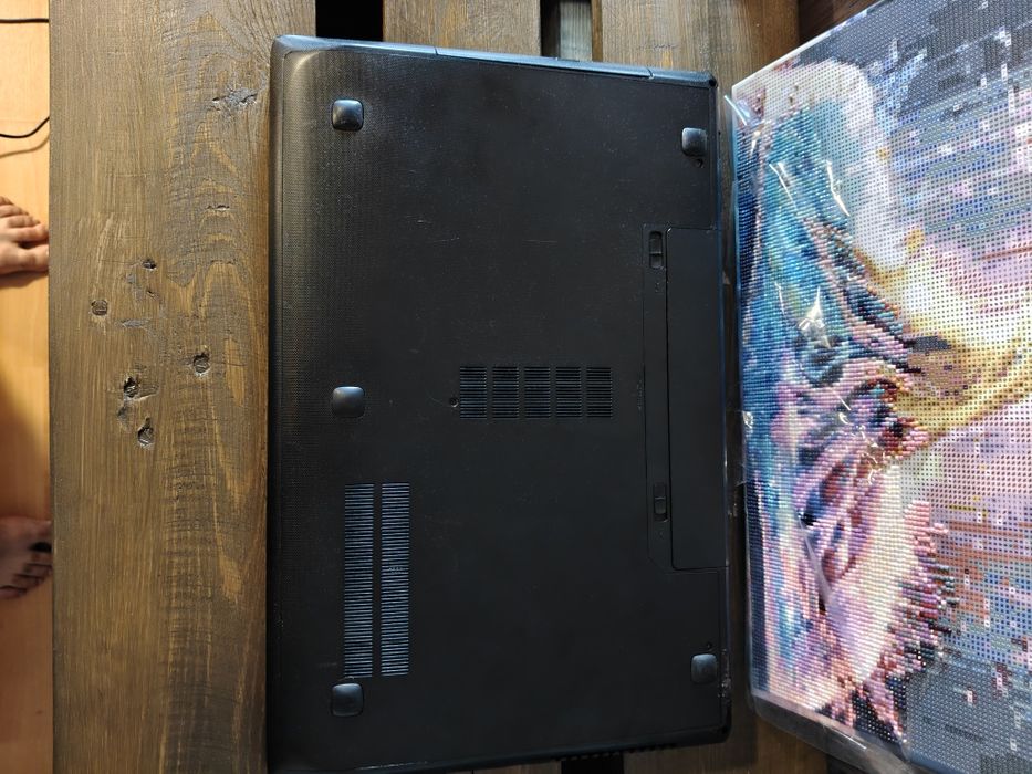 Продам ноутбук Lenovo G710 Intel Pentium 2.4 GHz