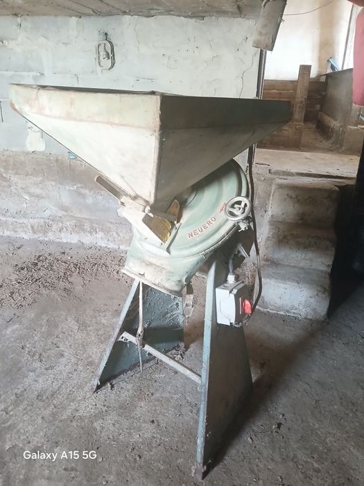 Śrutownik bijakowy niemiecki Neuero 7.5kw