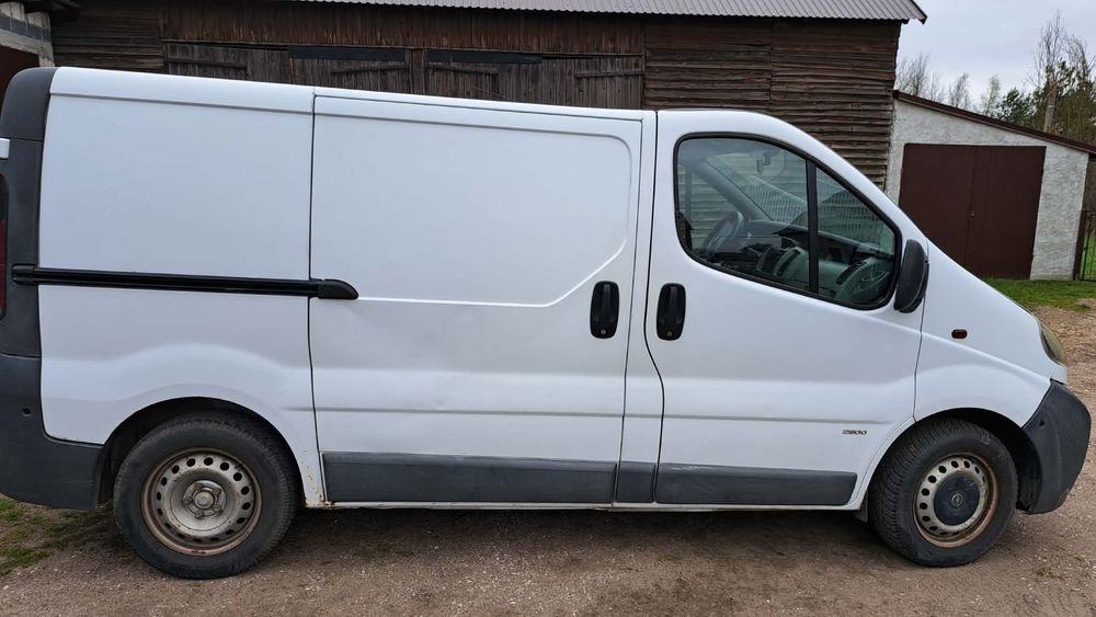Bus Opel vivaro