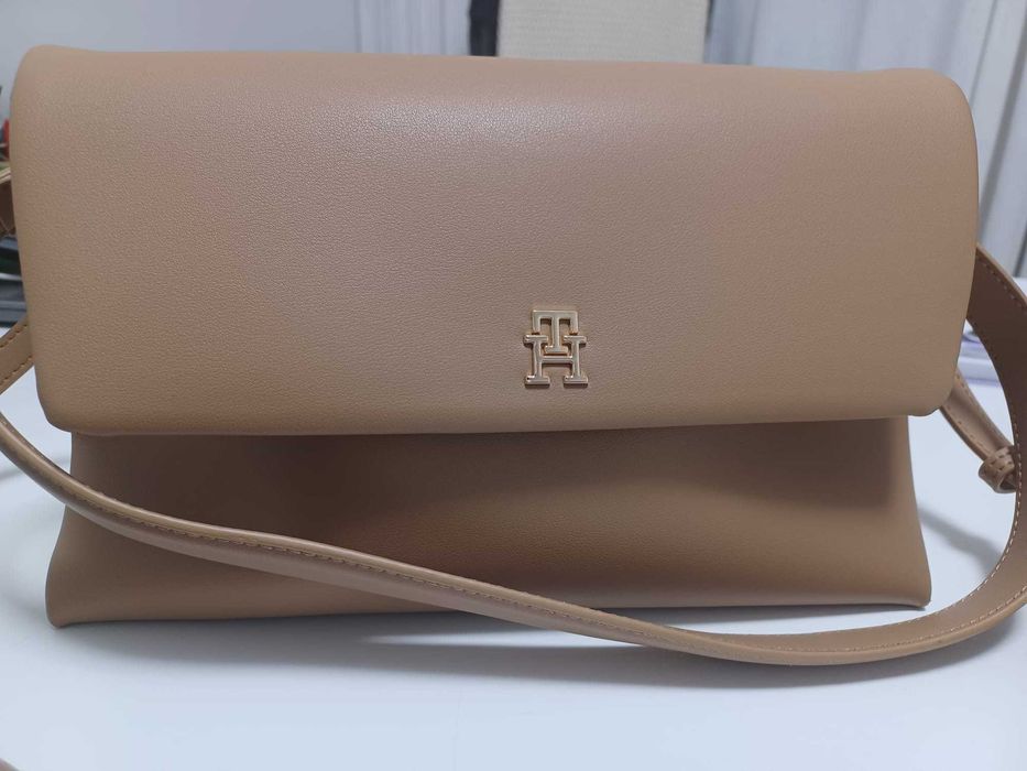 Mala original Tommy Hilfiger com Fatura de compra