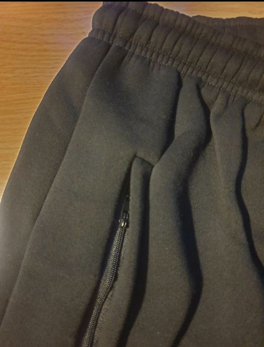 Dres 2XL Boss bluza spodnie ocieplany z kapturem czarny