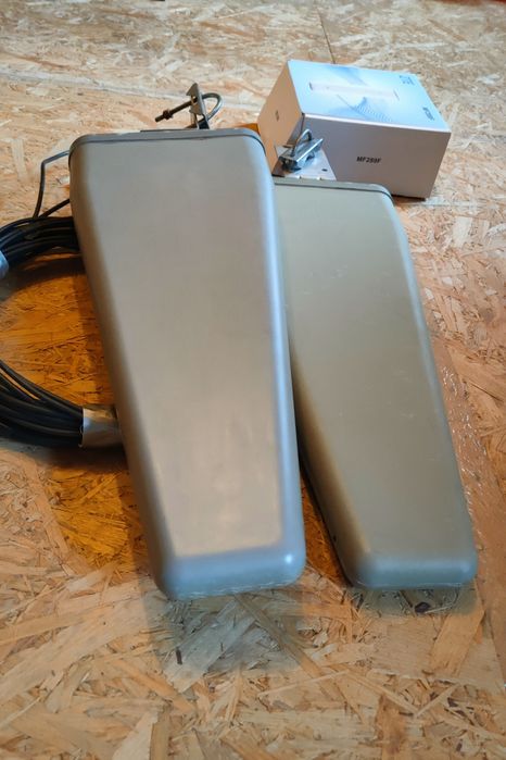 ZTE MF289F z antenami Tajfun 2