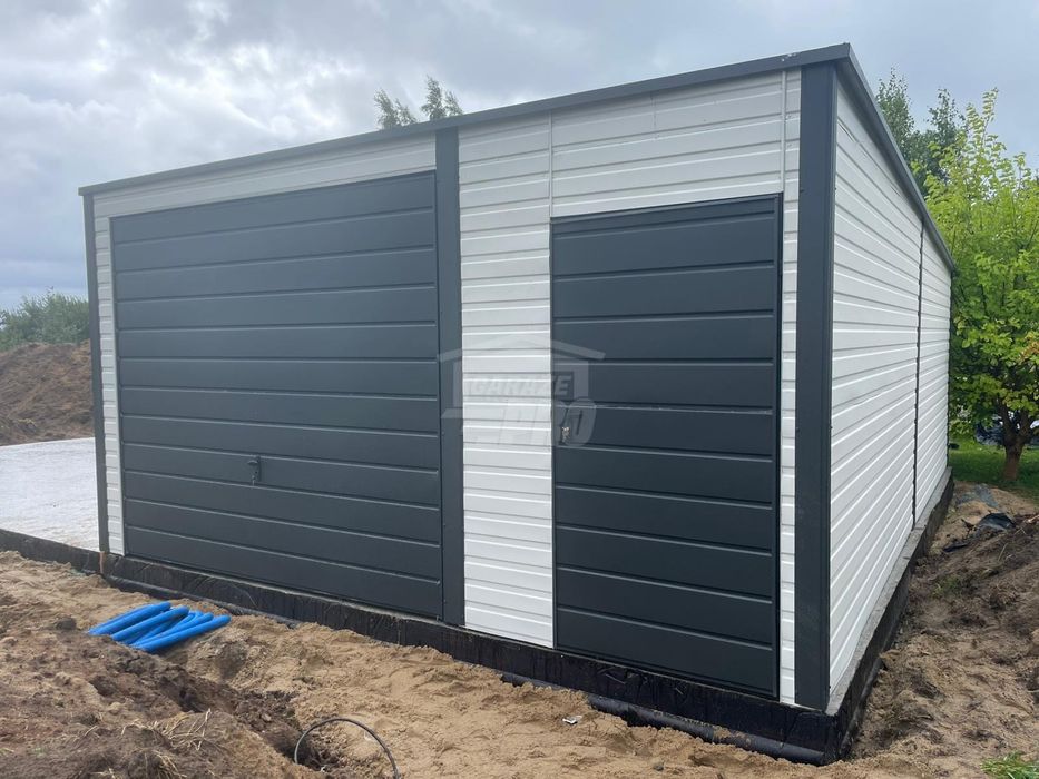 Garaż blaszany 5x6m - brama  uchylna antracyt - biały   GP679