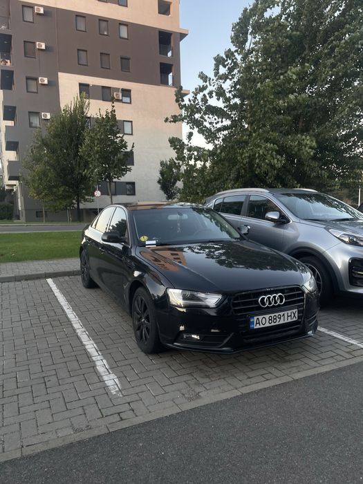 Продаю ауди а 4 2013