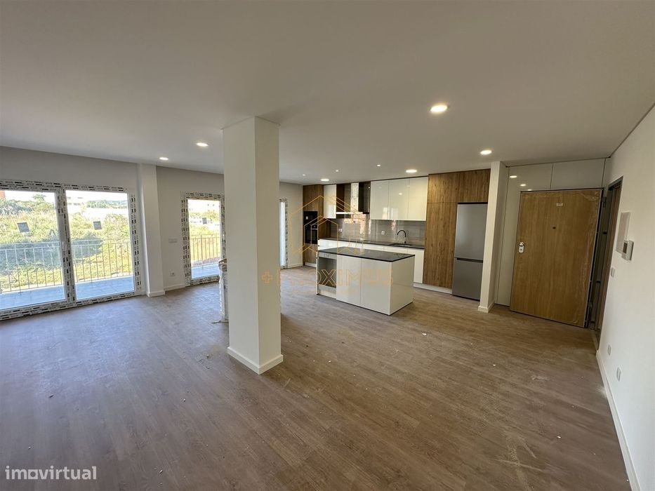 Apartamento T1 c/ garagem - Figueira da Foz