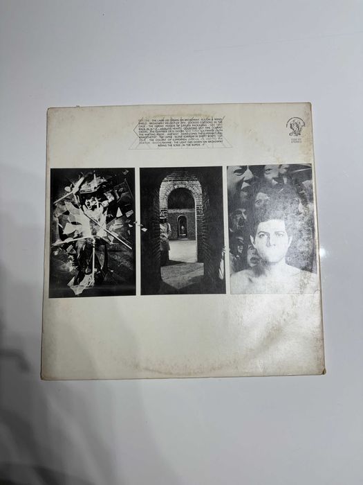 Genesis – The Lamb Lies Down On Broadway - UK - 1 Press