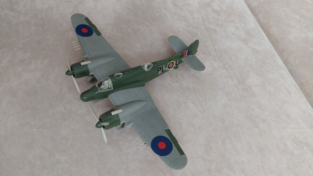 Sprzedam zestaw modeli plastikowych