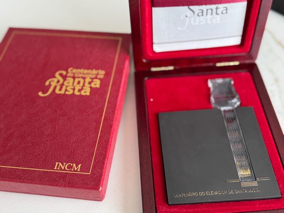 Medalha-Objecto Comemorativa do Centenário do Elevador de Santa Justa