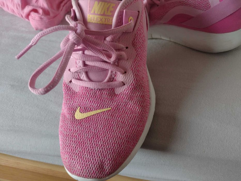 Buty damskie Nike WMNS Flex Trainer 9 . Rozmiar 36.5