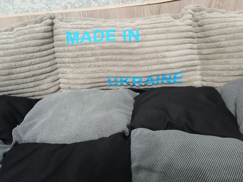 Лежак для великих собак