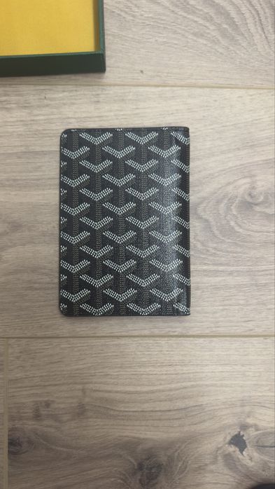 carteira passaporte Goyard