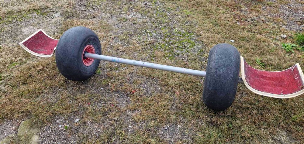 Wózek slipowy typu Eurotrax do katamaranu