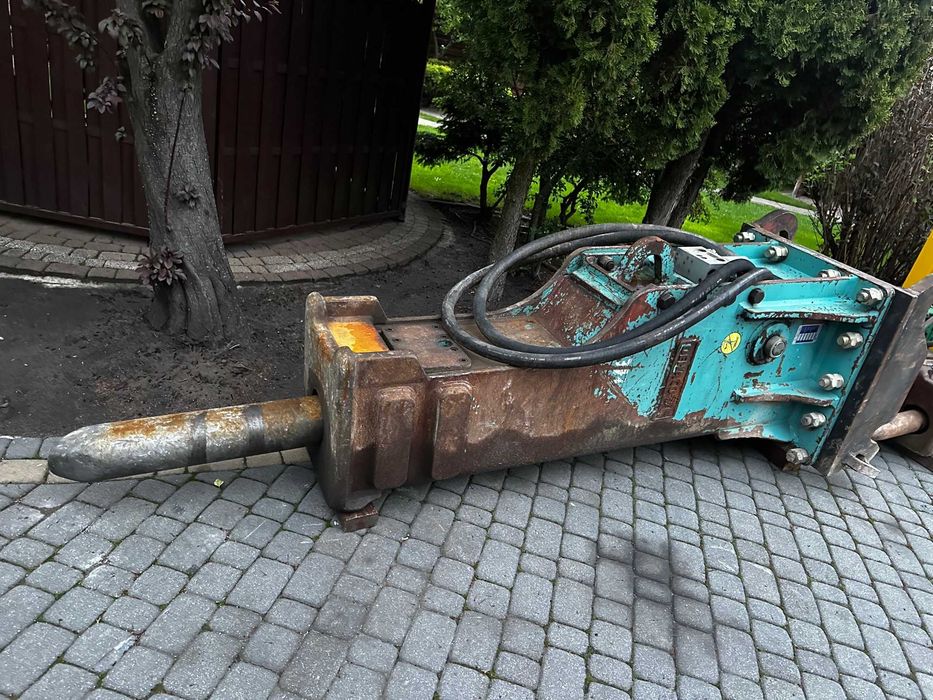 Młot hydrauliczny RAMTEC RT 1500,2400 KG
