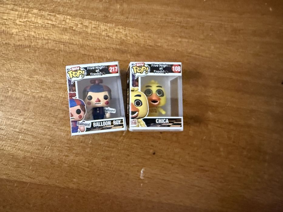 bitty pop chica, balloon boy
