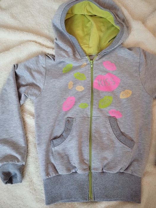 Bluza na zamek r 140