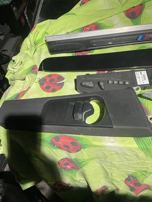 Продам на бмв е46 купе.