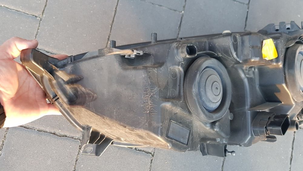 Lampa mondeo mk5 prawa