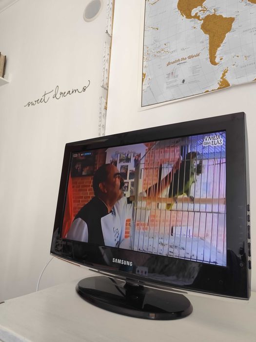 Televisão pequena (Samsung)