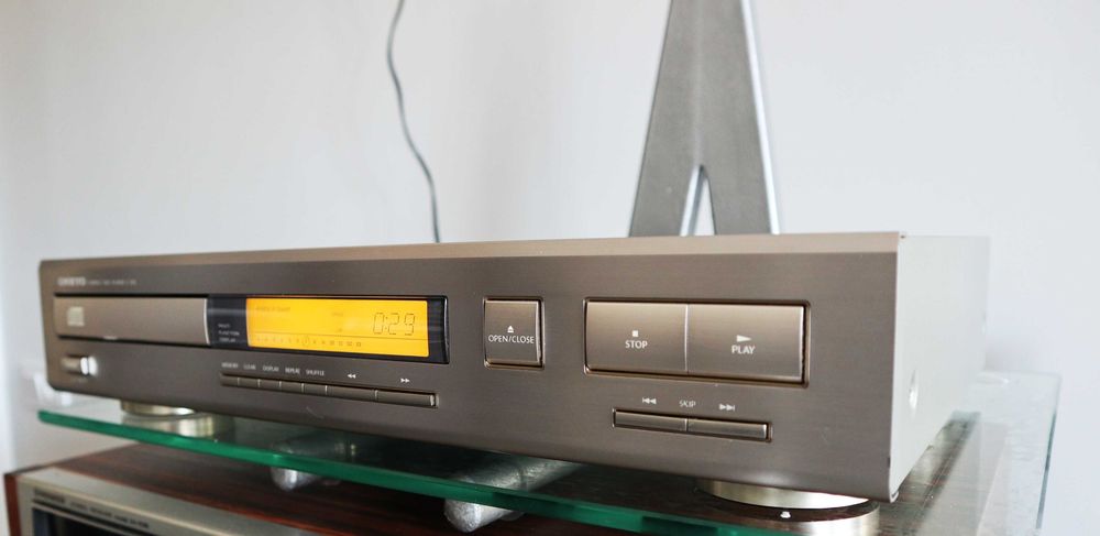 Cd проигрыватель ONKYO C-100  Onkyo dx-6920 ONKYO DX-6620
