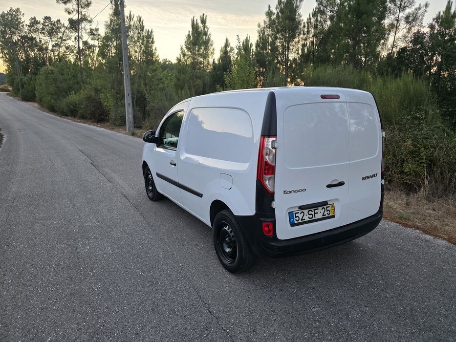 Renault kangoo iva dedutível com garantia