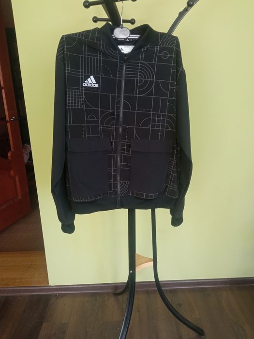 Adidas бомбер розмір м