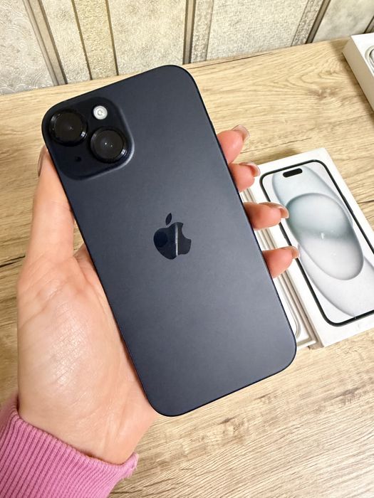 iPhone 15 128GB black (черный) Айфон 15