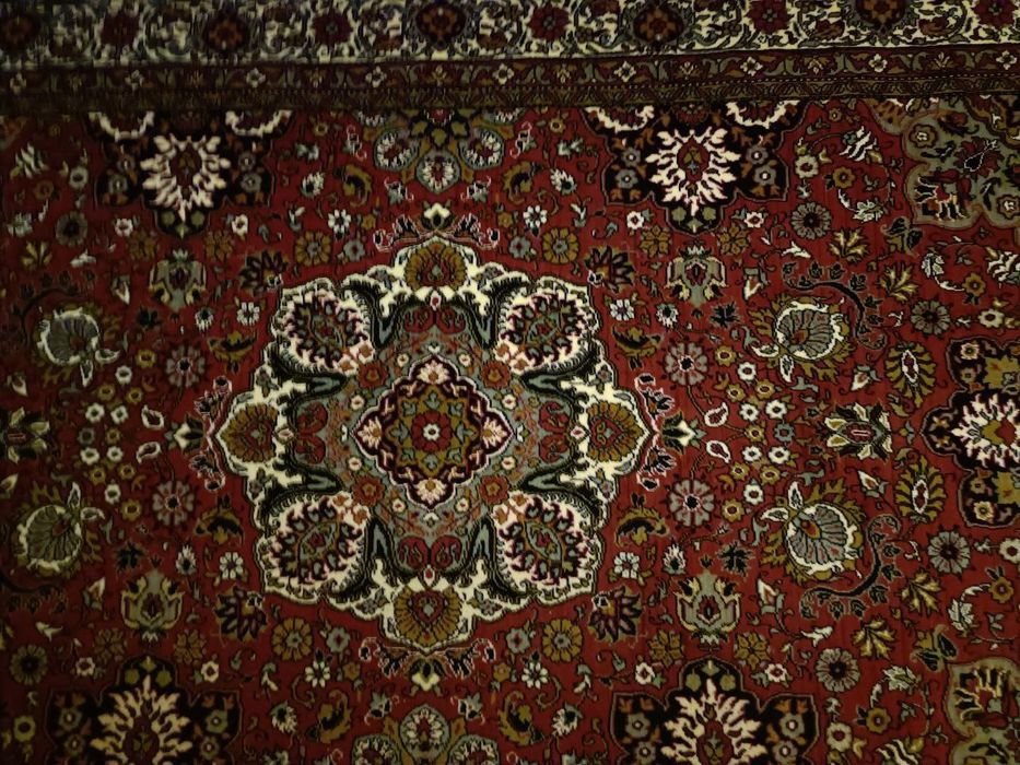 Продам ковёр 2×3