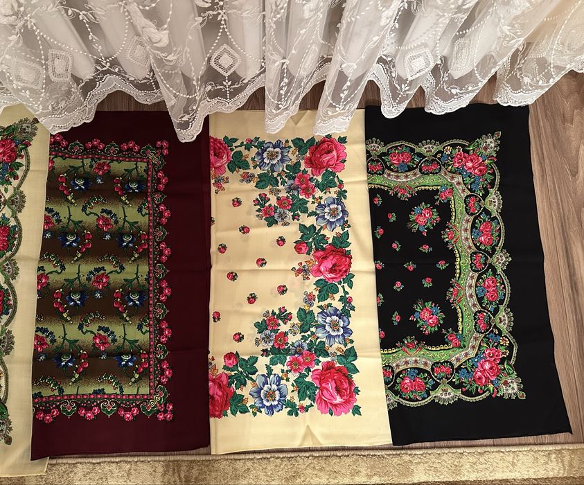 Нові хустки по 300грн