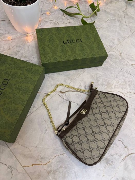 Жіноча сумка Gucci, бежевий монограм