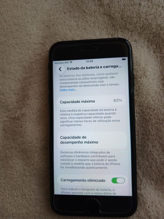 IPHONE SE ,64 GB, bem estimada.