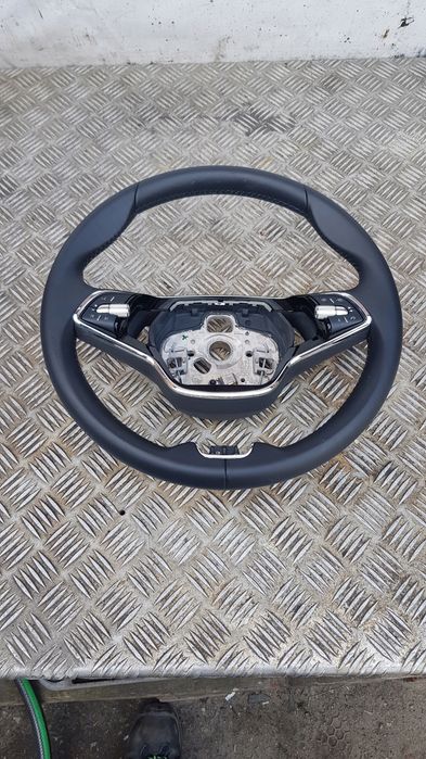 Skoda Octavia IV Kierownica skórzana Panel Multi Bardzo ładna