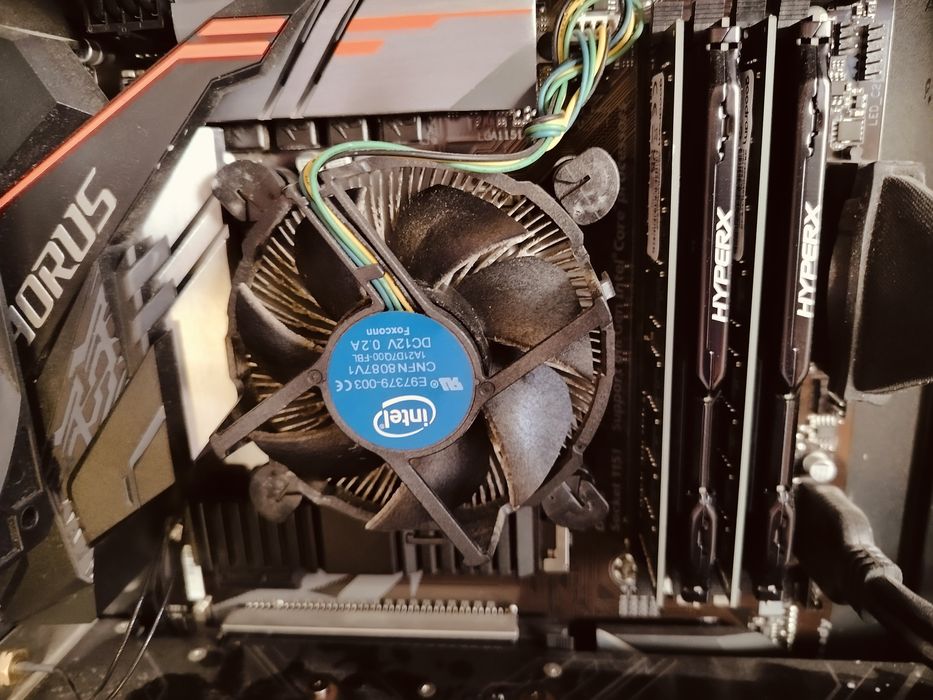 Witam mam na sprzedaż komputer gamingowy