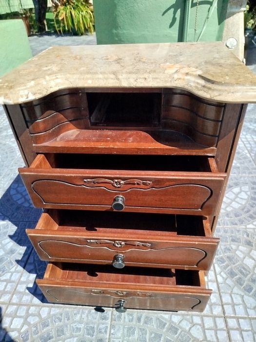 Mesa cabeceira madeira