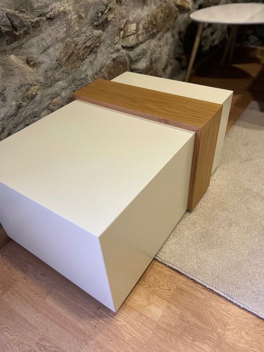 Mesa de centro/apoio