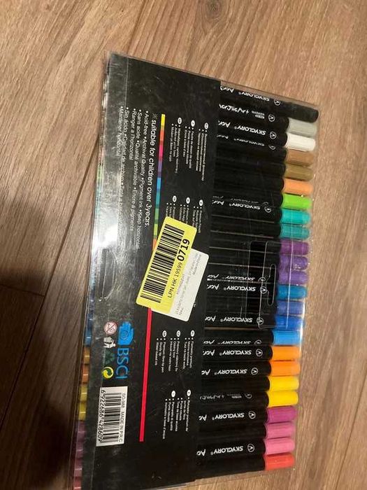 Zestaw markerow akrylowych