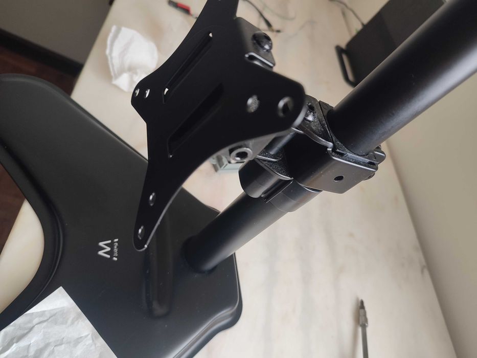 Braço / Suporte de Monitor para Secretária Ewent EW1535 (Até 32")