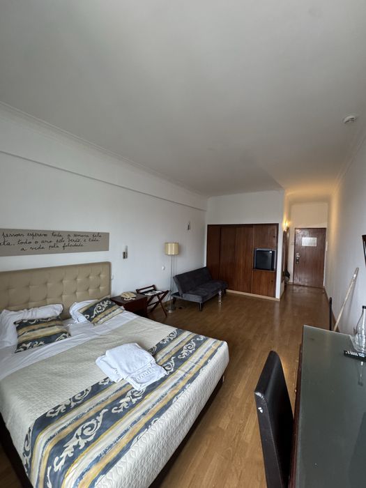 Pinturas , apartamentos , quartos , etc.