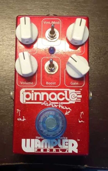Vários pedais: Tc Eectronic Jims 45, Marshall 1959, Wampler Pinnacle, Blackstar HT Dual