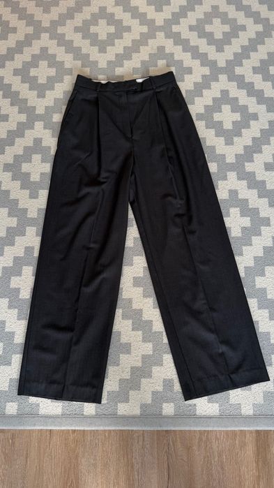 Продам темно-сірі штани Mango