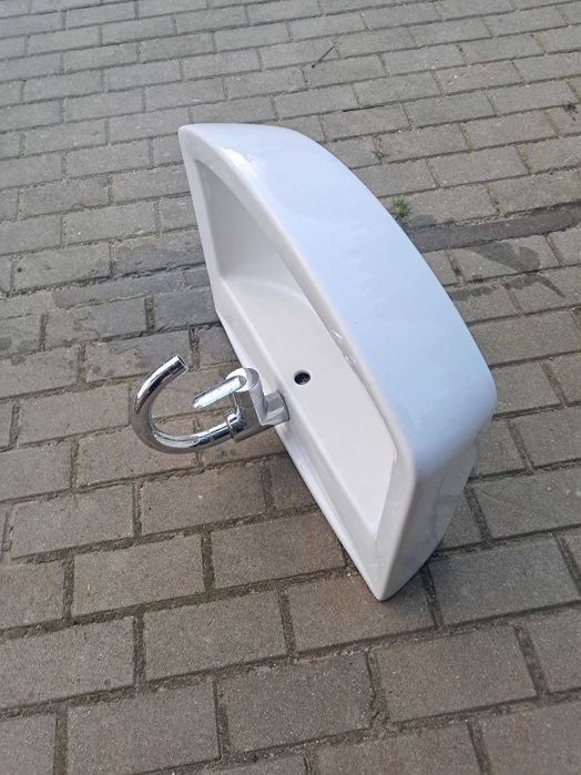 Sprzedam zlew łazienkowy