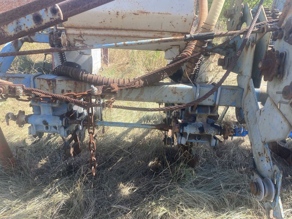 Сівалка СУПН 8 з транспортним пристроєм