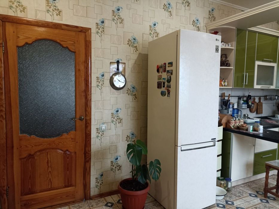 Продам 2-поверх.будинок нова Бобровиця