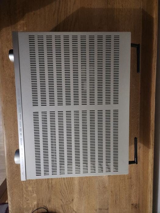 Amplituner Denon AVR-X6200W